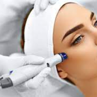 Kosmetoloq, estetik prosedurlar, kosmetoloji problemlər, sızanaqların müalicəsi